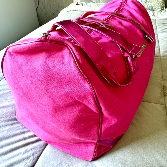 Victoria's Secret Plink Canvas Large Duffle Bag w
20.5”~L x10”~W x 12”D - Picture 7 of 13